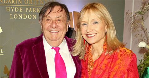 brenda wright wife of barry humphries|Barry Humphries wife Lizzie Spender: their life.